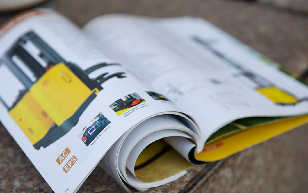 宣传画册设计1P多少钱？